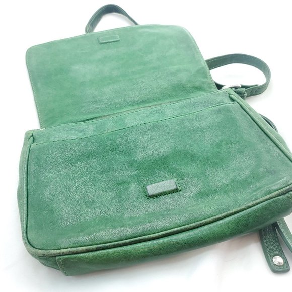 Perlina Womens Green Leather Inner Pockets Adjustable Strap Crossbody Bag - Picture 3 of 13